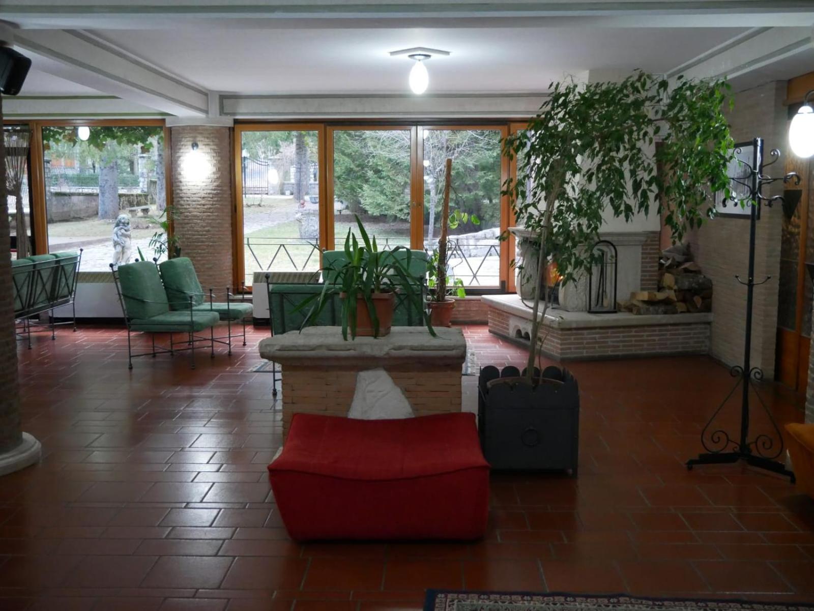 Lh Albergo Il Picchio Pescasseroli Exterior foto